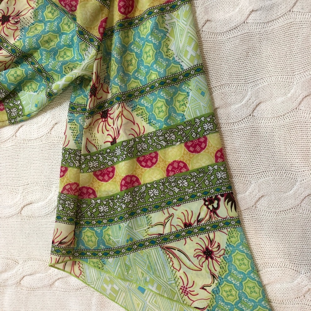 Multi colored Blouse - Picture 3 of 3